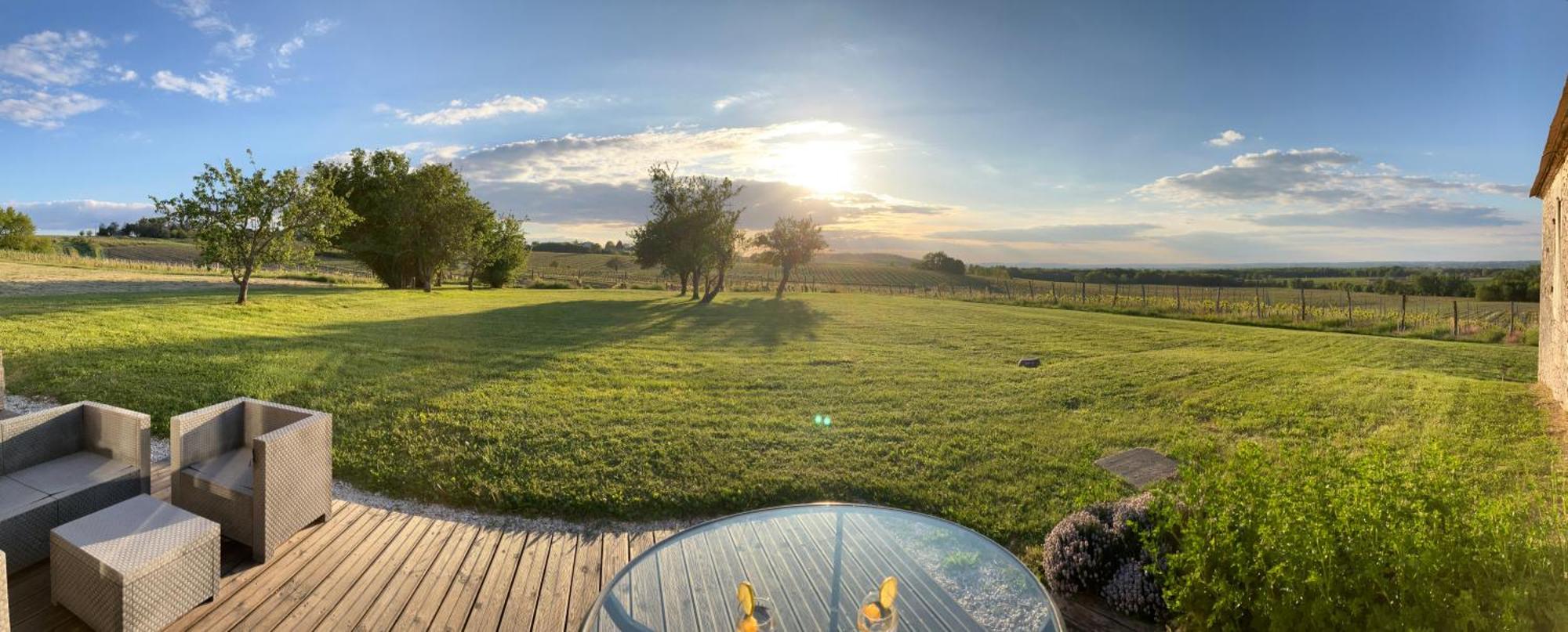 Perigourdine Avec Spa Et Vue Pomport エクステリア 写真