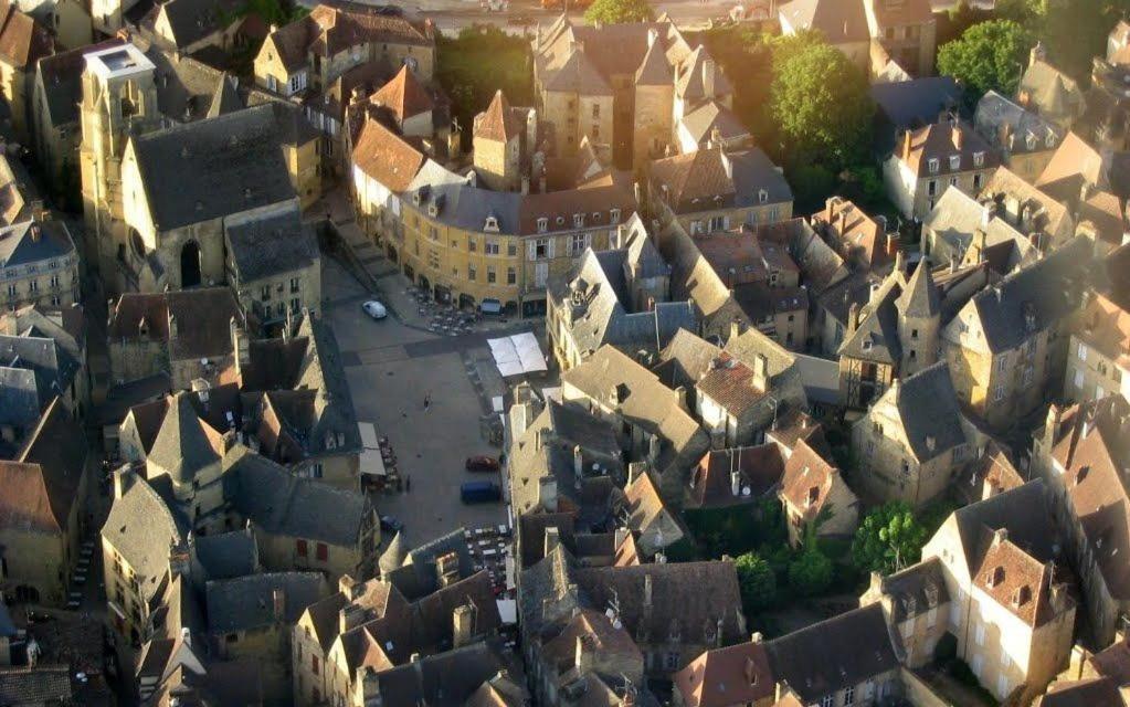 Perigourdine Avec Spa Et Vue Pomport エクステリア 写真