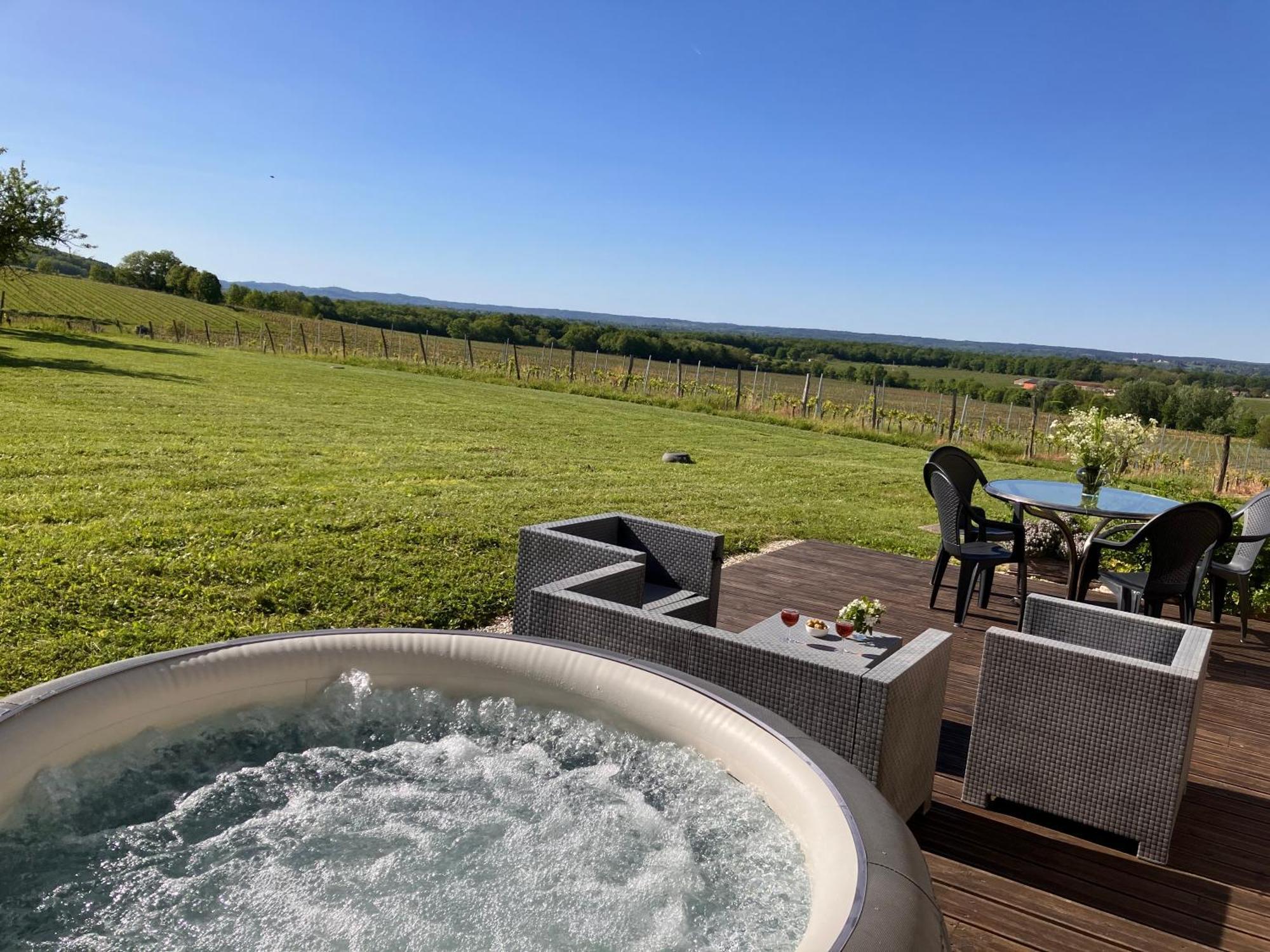 Perigourdine Avec Spa Et Vue Pomport エクステリア 写真