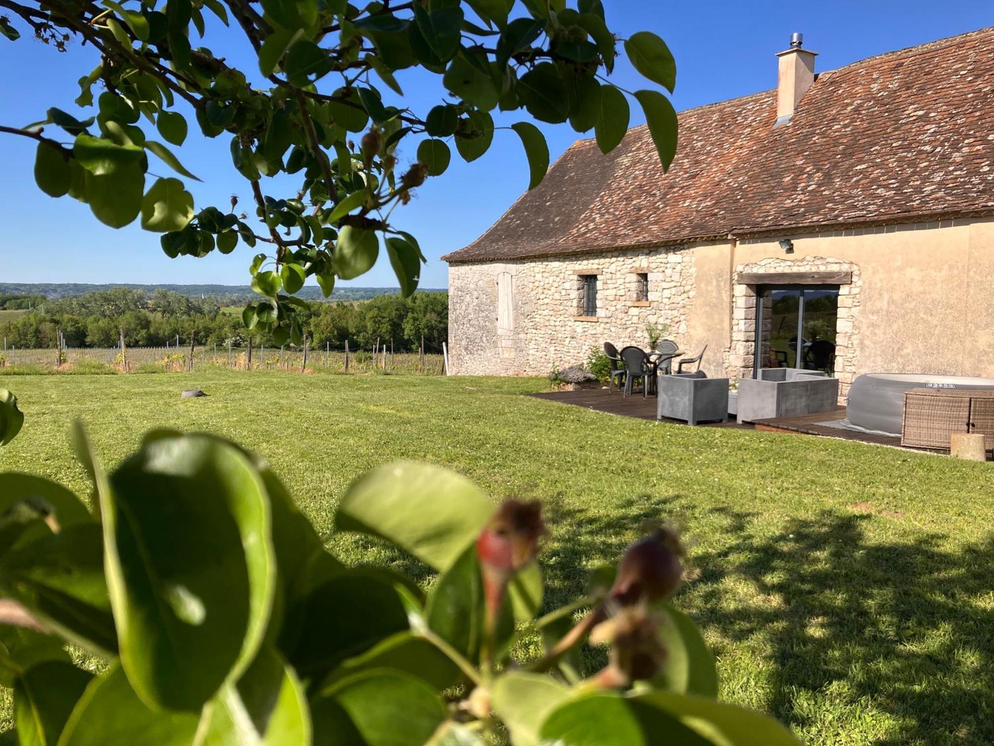 Perigourdine Avec Spa Et Vue Pomport エクステリア 写真